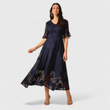 שמלת מקסי תחרה עם קפלים ונצנצים