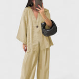 סט שני חלקים עם צווארון וי של ליאור