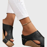 סנדלים של יעל