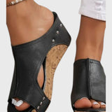 סנדלים של יעל