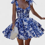 שמלה מודפסת אלגנטית של נועה