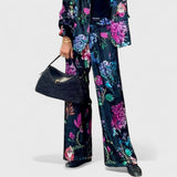 בלייזר פרחוני של נועה