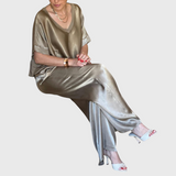 סט סאטן עם צווארון וי של Tal