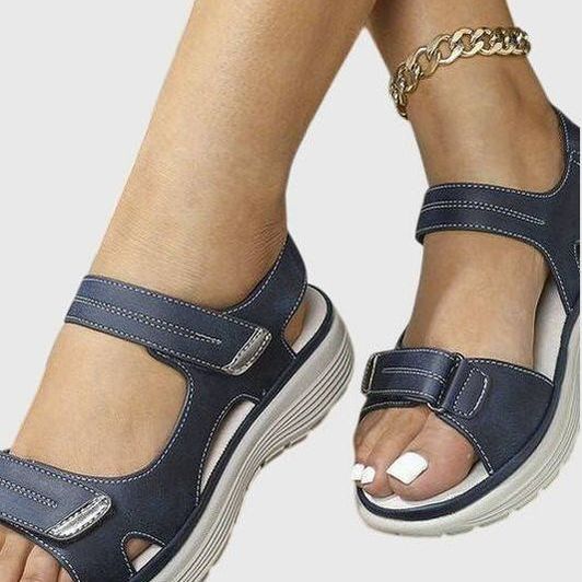 סנדלים של נגה