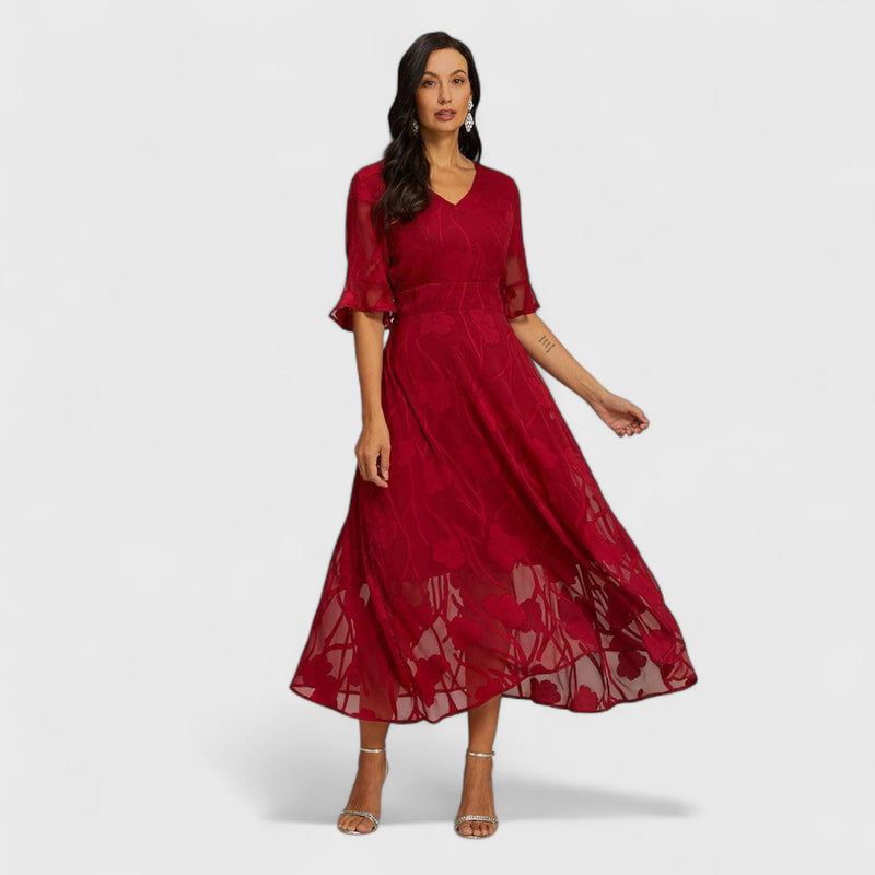 שמלת מקסי תחרה עם קפלים ונצנצים