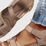 סנדלים אופנתיים לקיץ של שירה