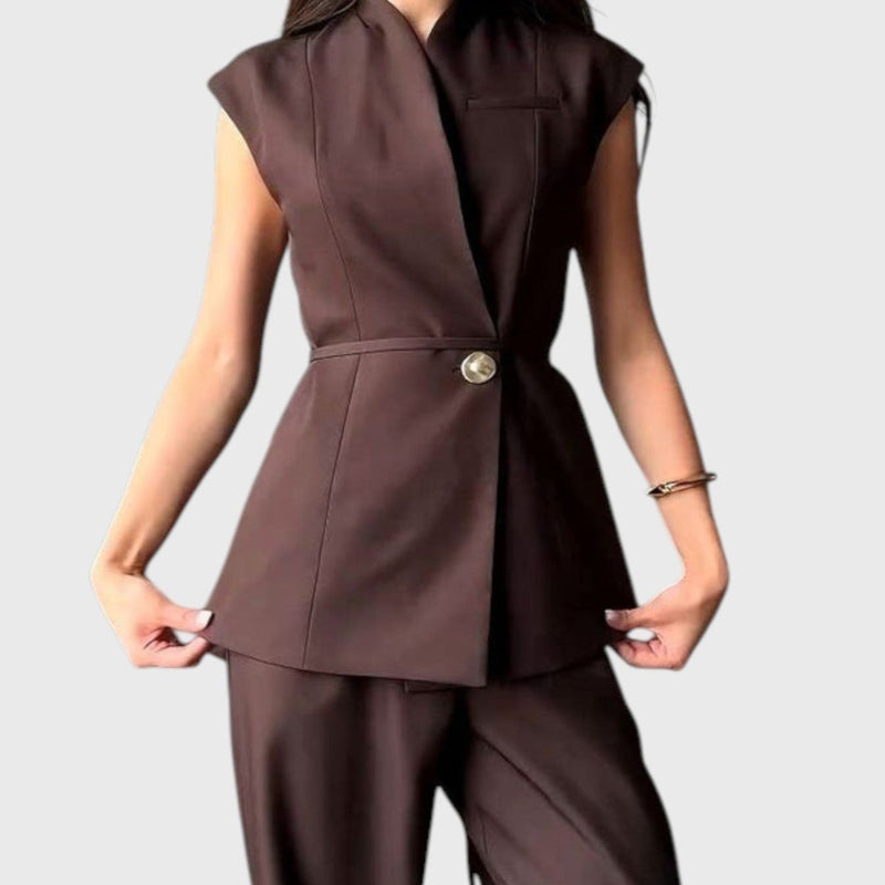 טופ בסגנון אלגנט של יעל