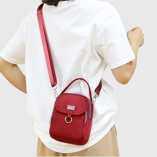 תיק רב-כיסי מסוגנן של Hila