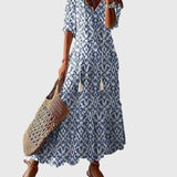 שמלת קיץ עם צווארון וי של דנה