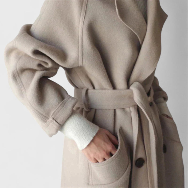 מעיל ארוך אלגנטי של ליאור