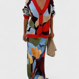 חצאית עם דוגמה גיאומטרית מופשטת