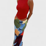 חצאית עם דוגמה גיאומטרית מופשטת