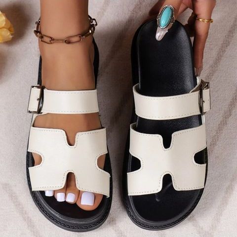 סנדלים אלגנטיים ונוחים של מאיה