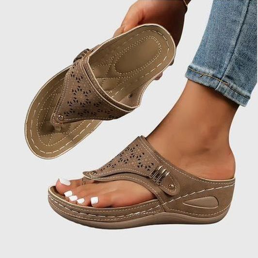 Hila Sandals