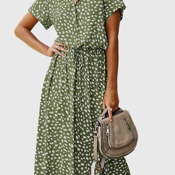 שמלת קיץ נוחה של אביב