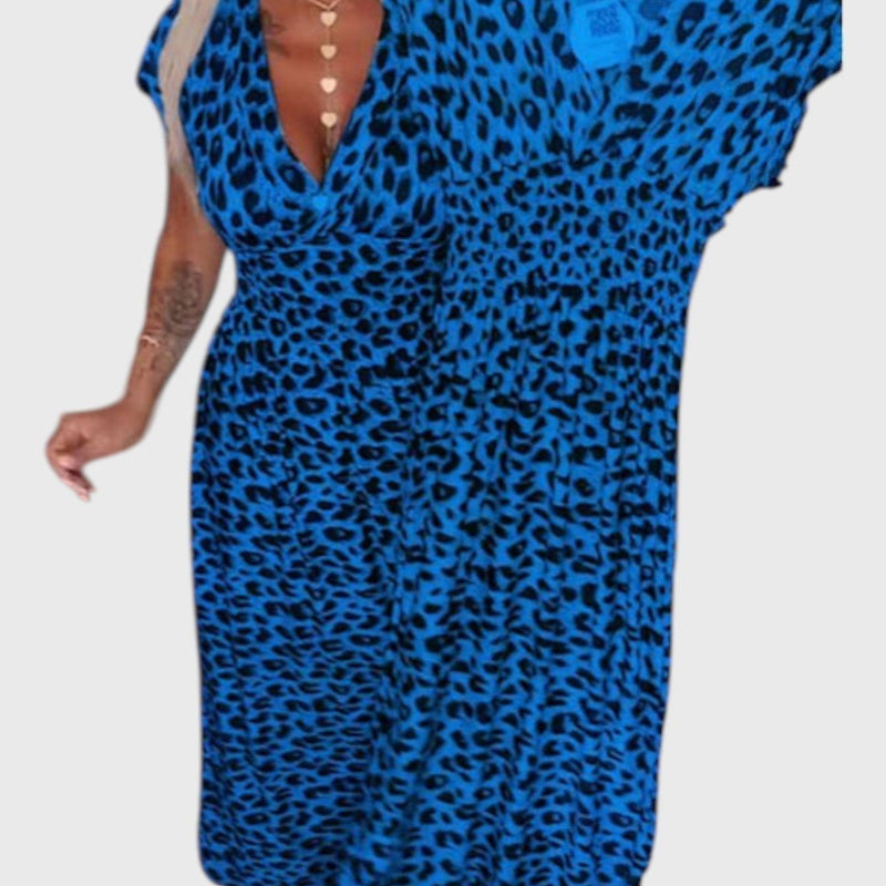 שמלת נמר אלגנטית עם צווארון וי