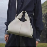 תיק אופנה של שירה הרמוני