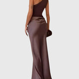 שמלת מקסי עם כתף אחת של גל