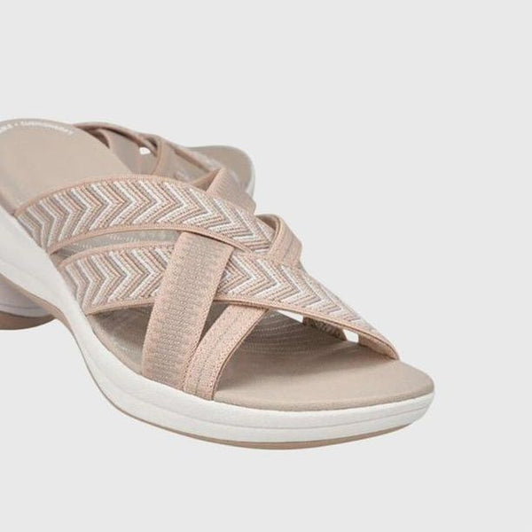 סנדלי קיץ אלסטיים קלועים של אביב