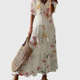 שמלת קיץ עם צווארון וי של דנה