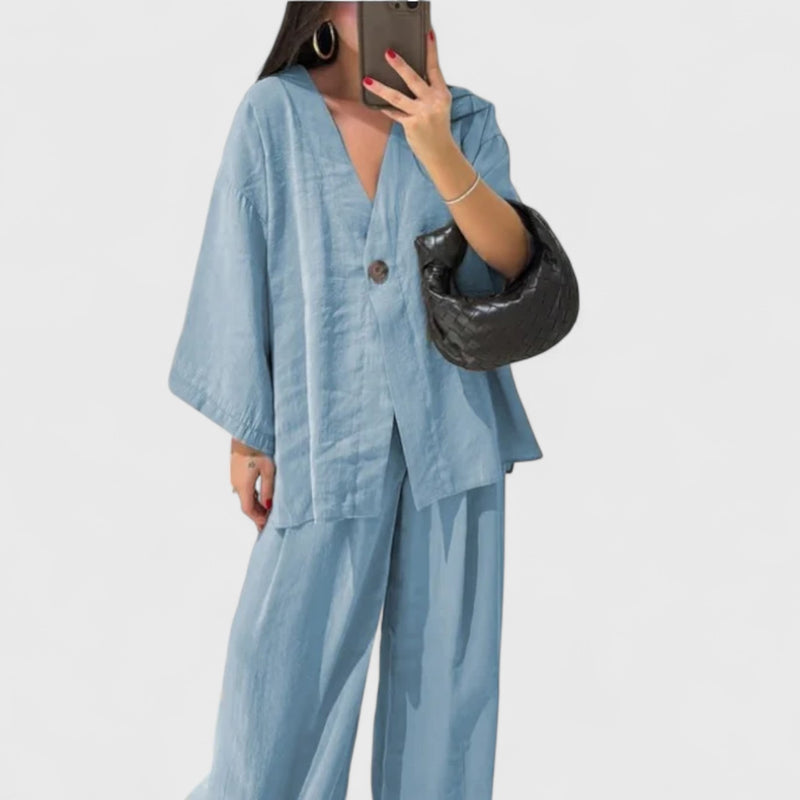 סט שני חלקים עם צווארון וי של ליאור