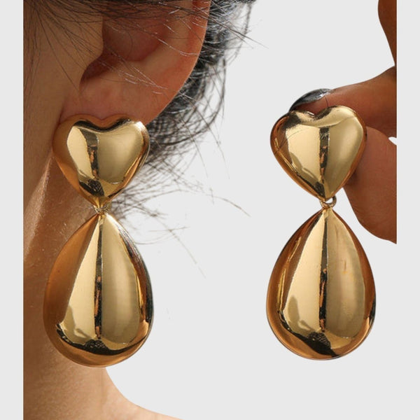 עגילי טיפה של הילה לאב