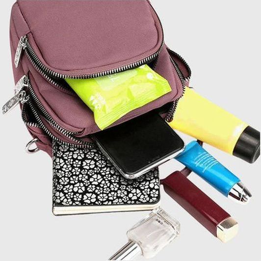 תיק רב-כיסי מסוגנן של Hila