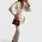 סט שני חלקים עם צווארון וי של Eden Solid