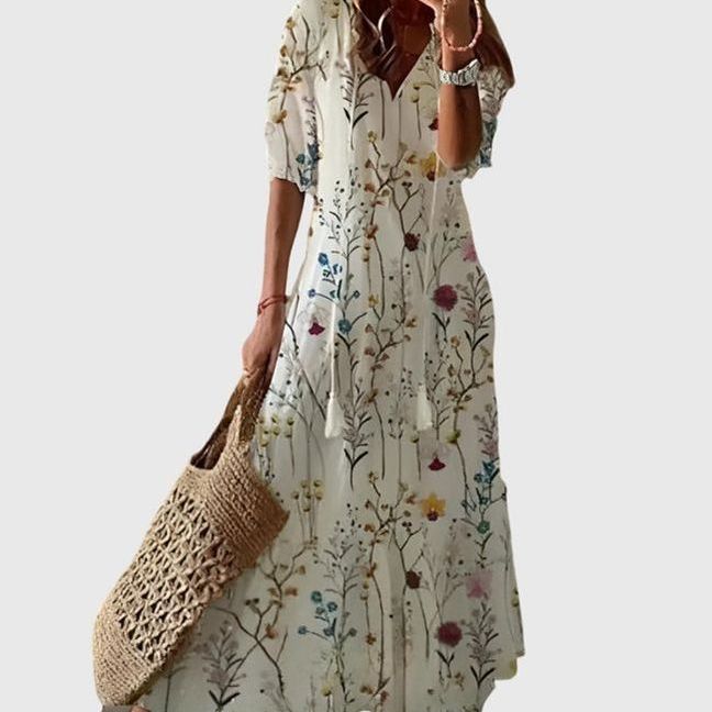 שמלת קיץ עם צווארון וי של דנה