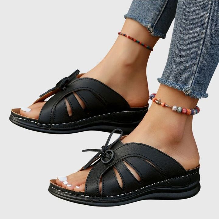 סנדלי לירון