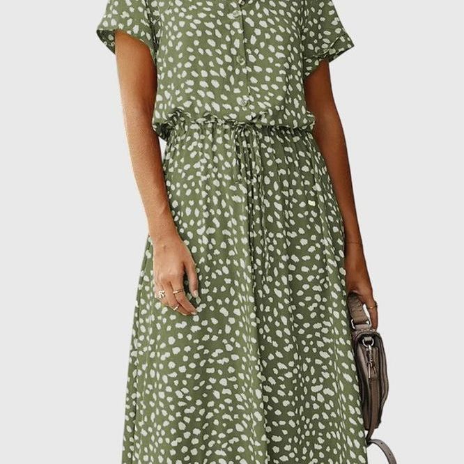 שמלת קיץ נוחה של אביב