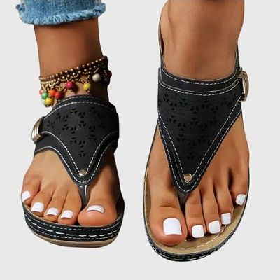 סנדלי לירון