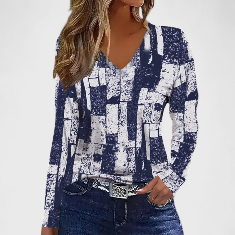 חולצת טריקו של אביגיל צח