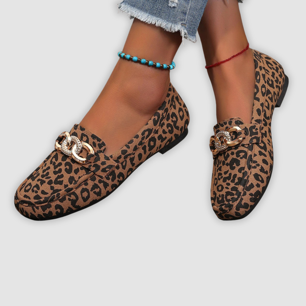 נעלי בית של אביגיל נוי