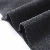 סוודר אופנתי של דנה