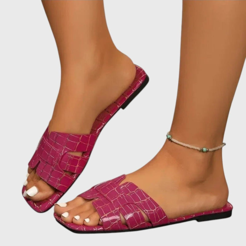 נעליים שטוחות של ורד תנין