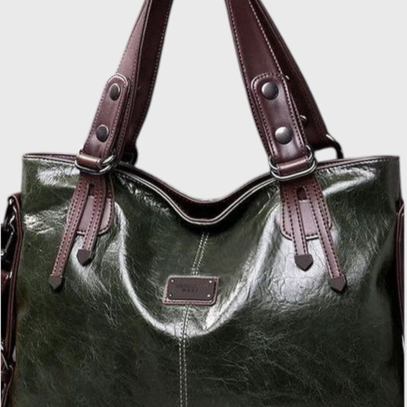 תיק קלאסי של Orly Charm