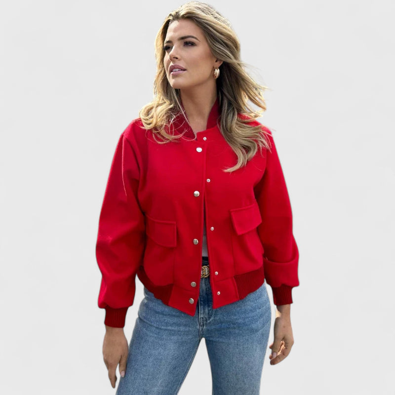 ז'קט בומבר של שירה לכל היום