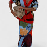 חצאית עם דוגמה גיאומטרית מופשטת