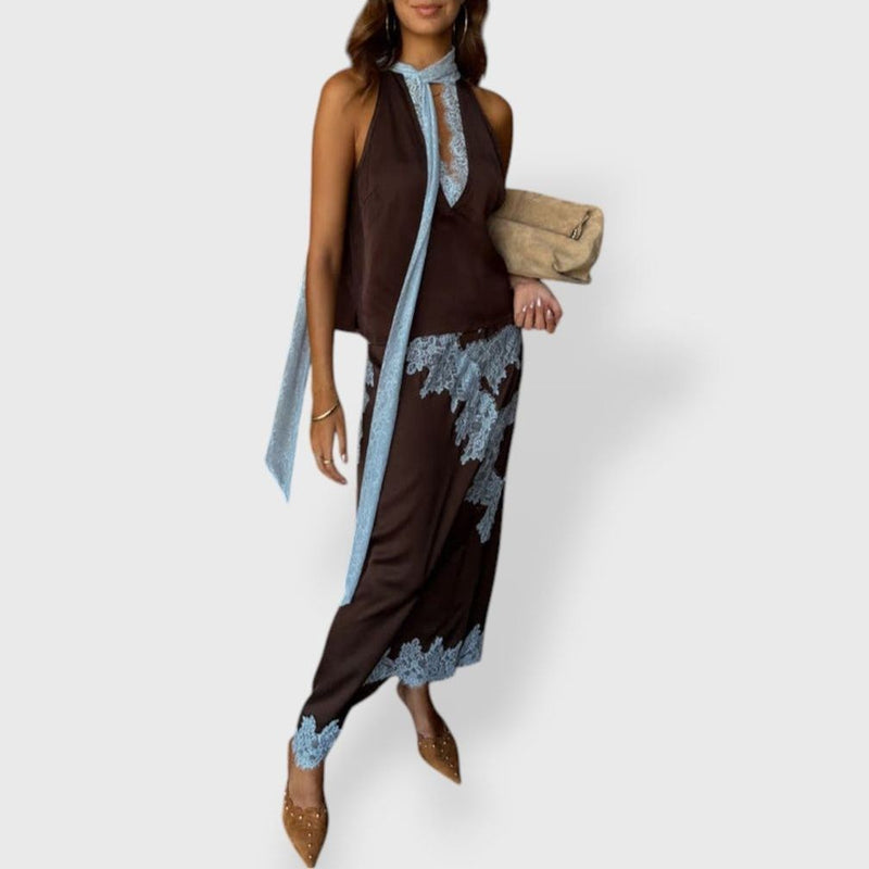 חולצת תחרה חומה-כחולה של אמית