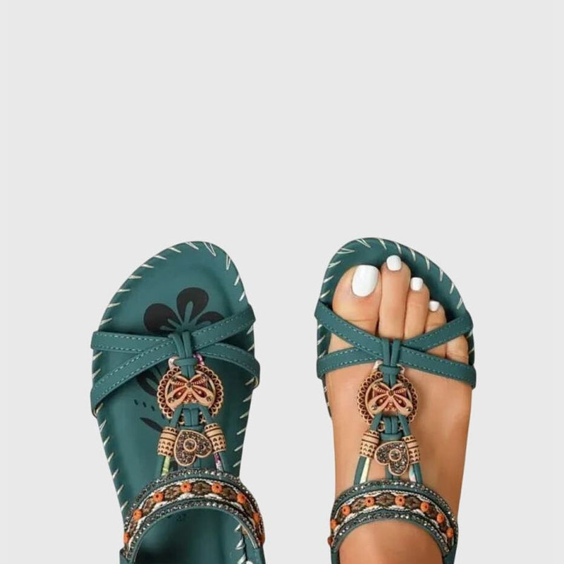 סנדלים אלגנטיים של כרמלה