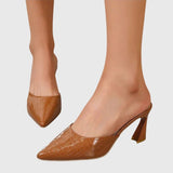 נעלי בית של Eden עם תנין