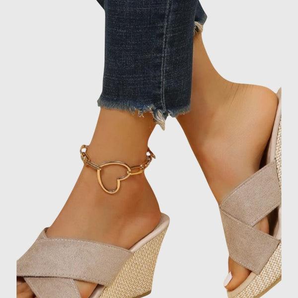 סנדלי עור רבקה אומן