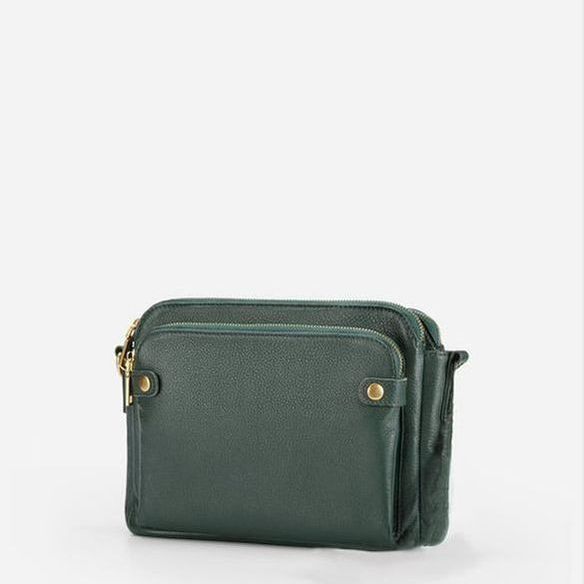 תיק עור איכותי של שירה