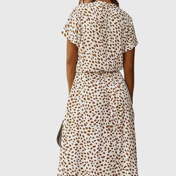 שמלת קיץ נוחה של אביב